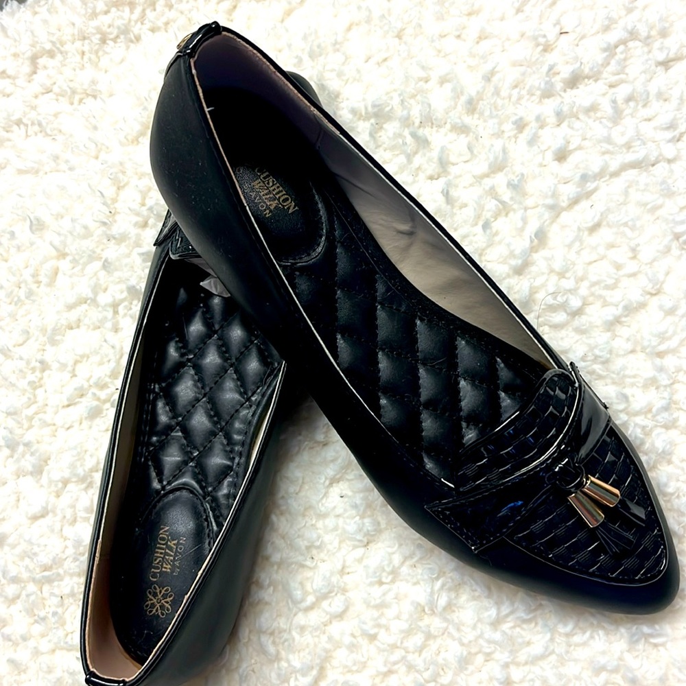 Flats size 9 NWOB